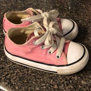 Sale 💓 Pink converse size 6